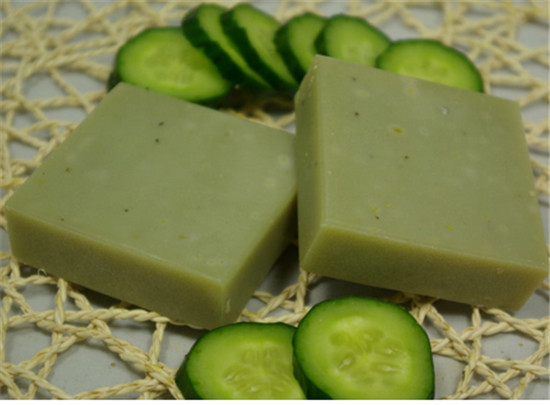 cucumber glycerin soap with 100% natural essential oil , handmade soap