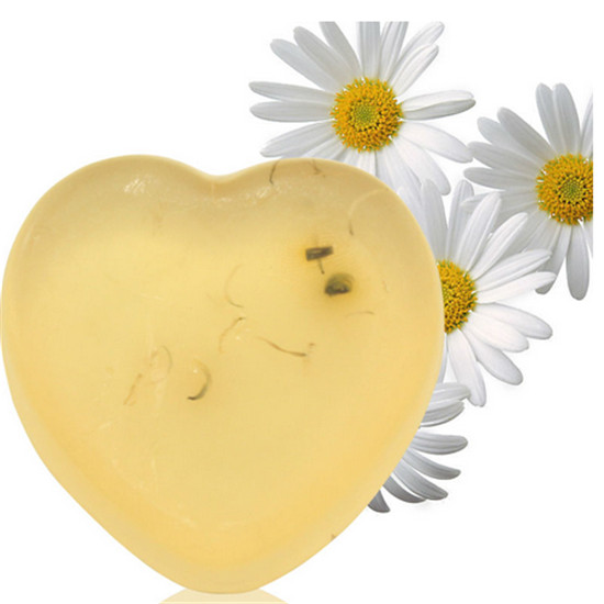 heart shape chamomilia glycerin soap with chamomilia essential oil, transparent soap